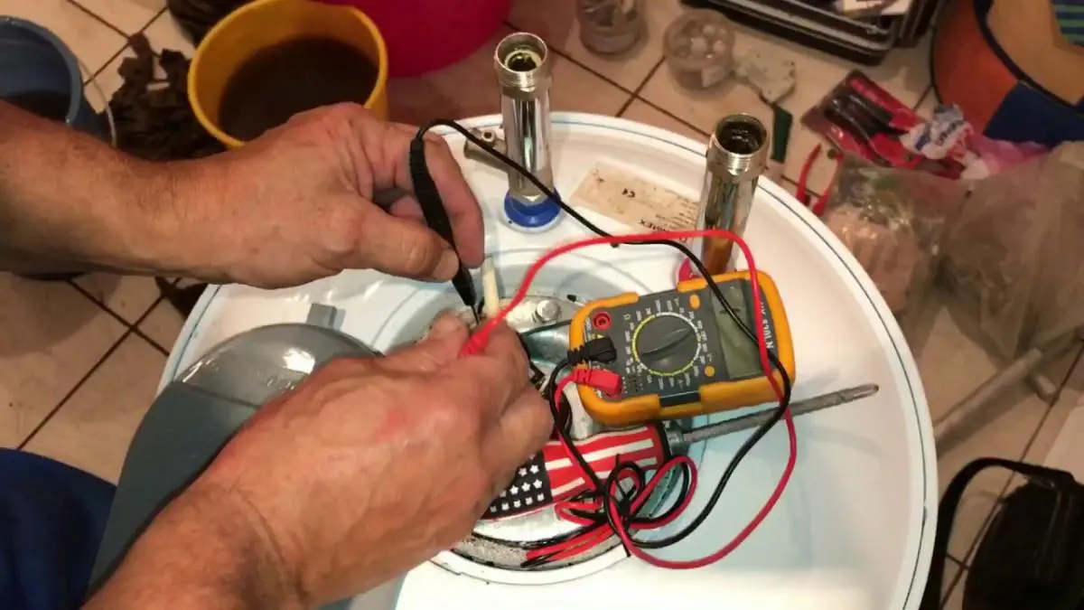 Ремонт водонагревателей Electrolux в Черемхове — выгодная цена от 2398 руб., Мастер24